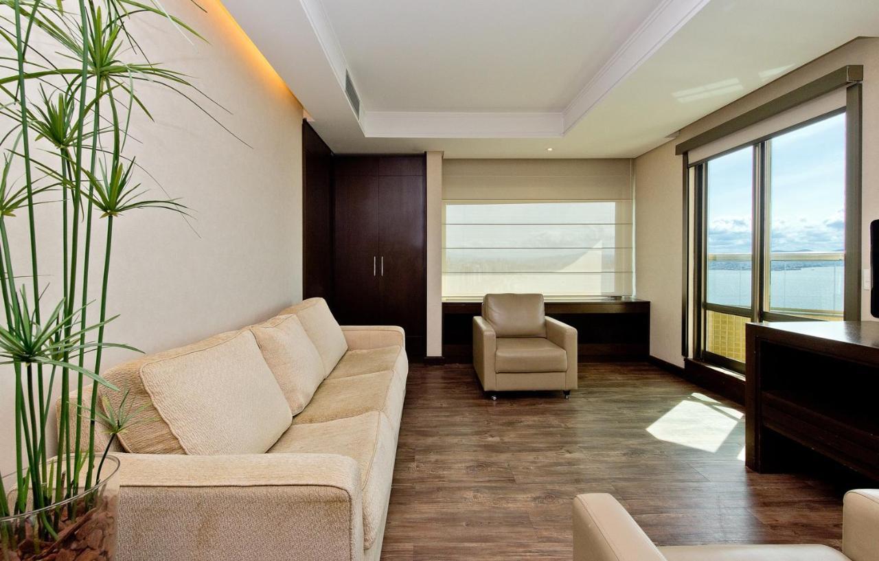 Majestic Palace Hotel Florianopolis Luaran gambar A living room