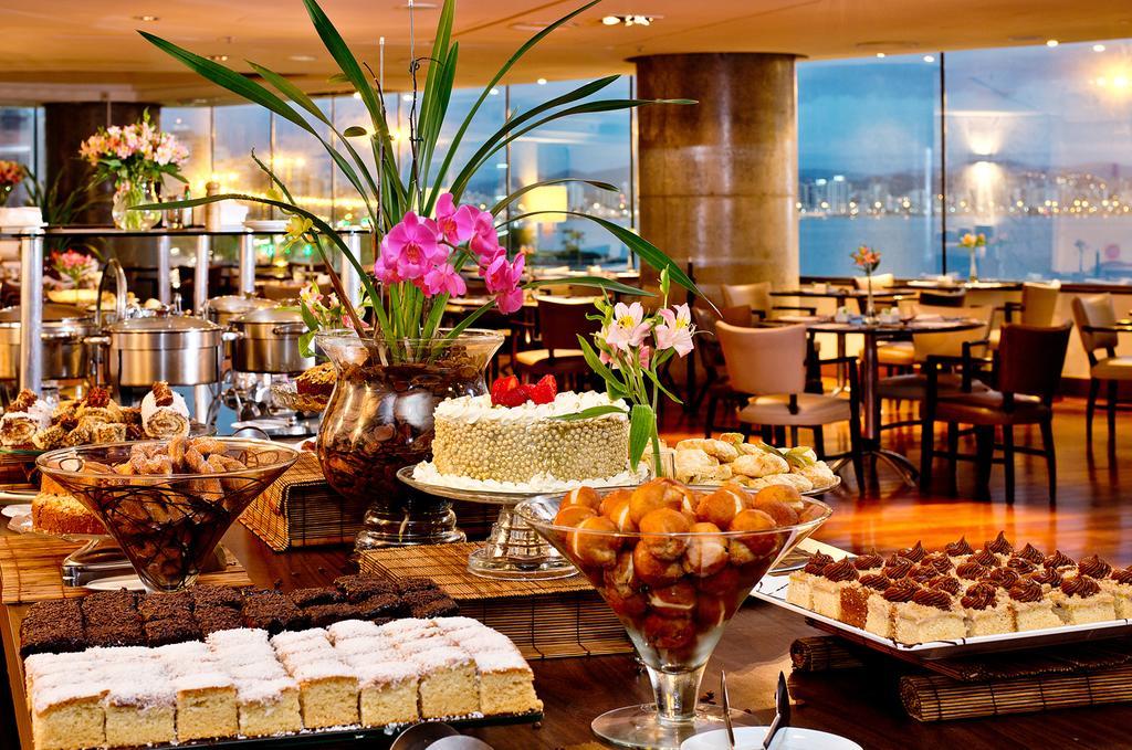 Majestic Palace Hotel Florianopolis Luaran gambar A buffet at a hotel