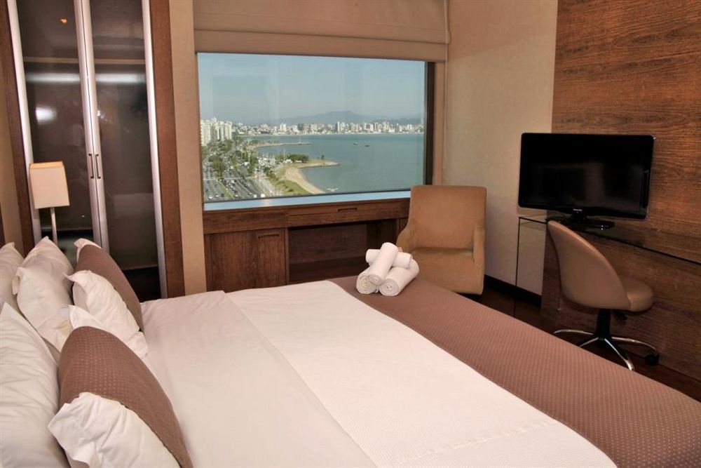 Majestic Palace Hotel Florianopolis Luaran gambar A room at the hotel